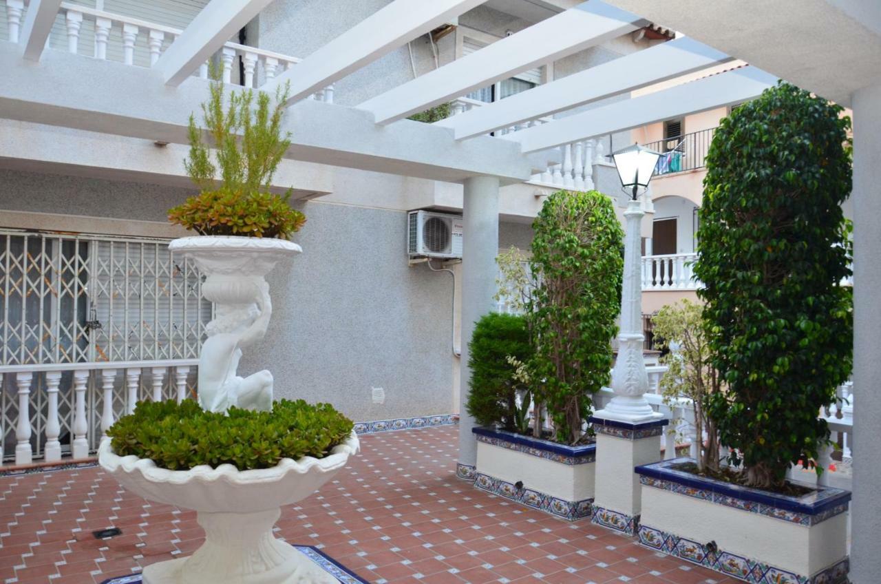 Apartmán Apartamento Oslo Torrevieja Exteriér fotografie